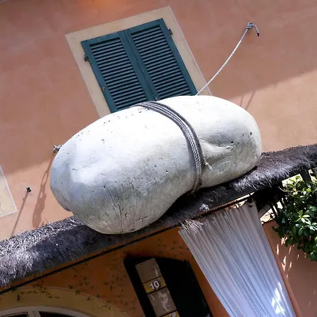 Fattoria Santa Lucia Borgo Cantina