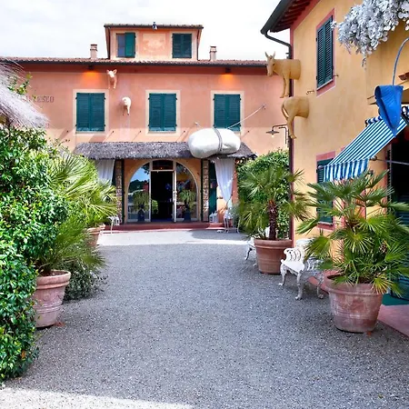 Fattoria Santa Lucia Borgo Cantina *
